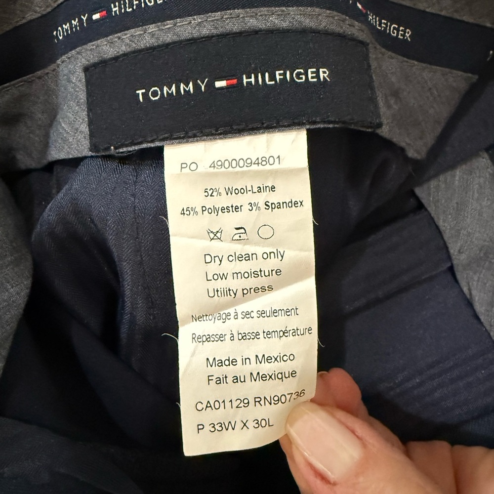 Tommy Hilfiger 3 piece suit - Picture 7 of 11